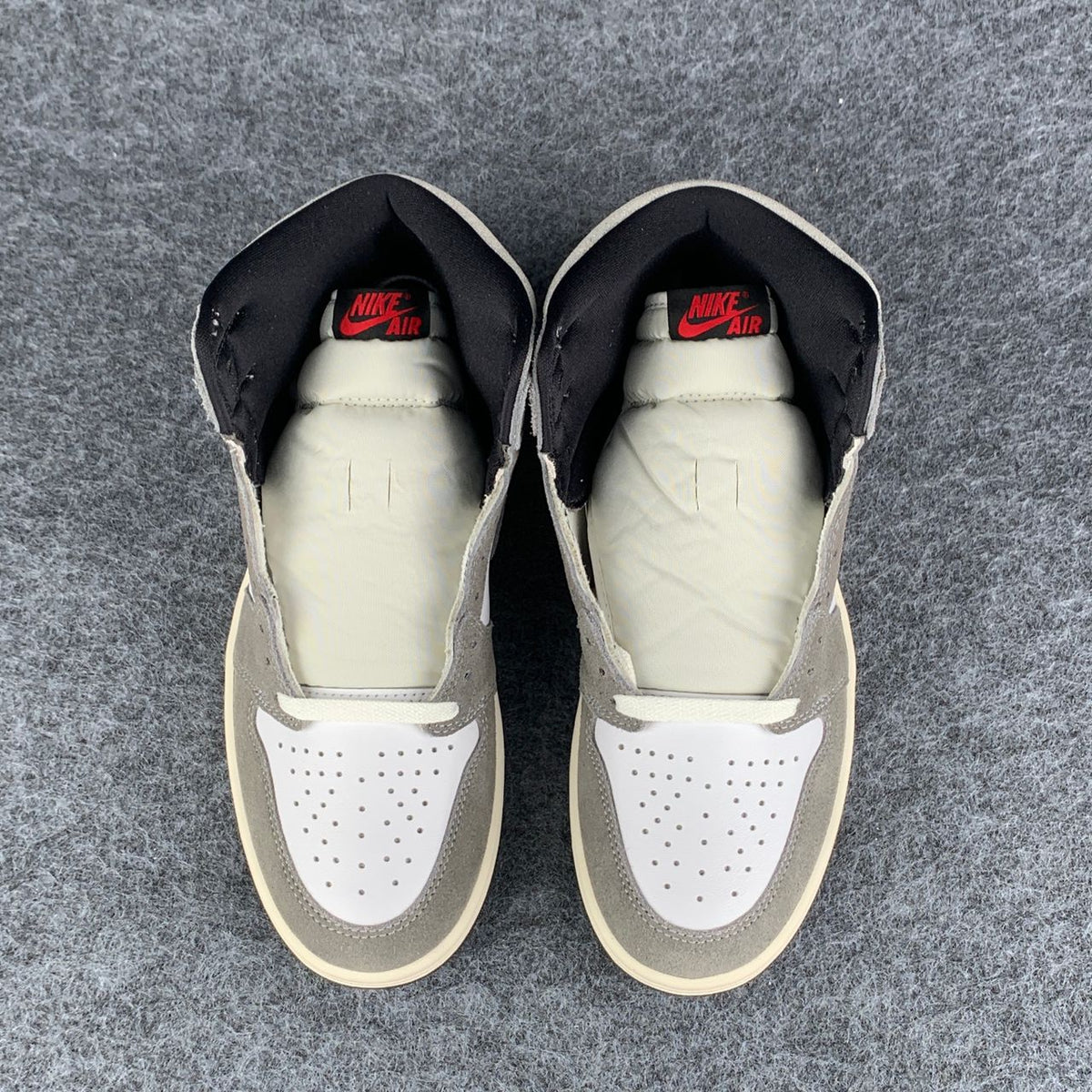Air Jordan 1 Retro High OG 'Washed Black'