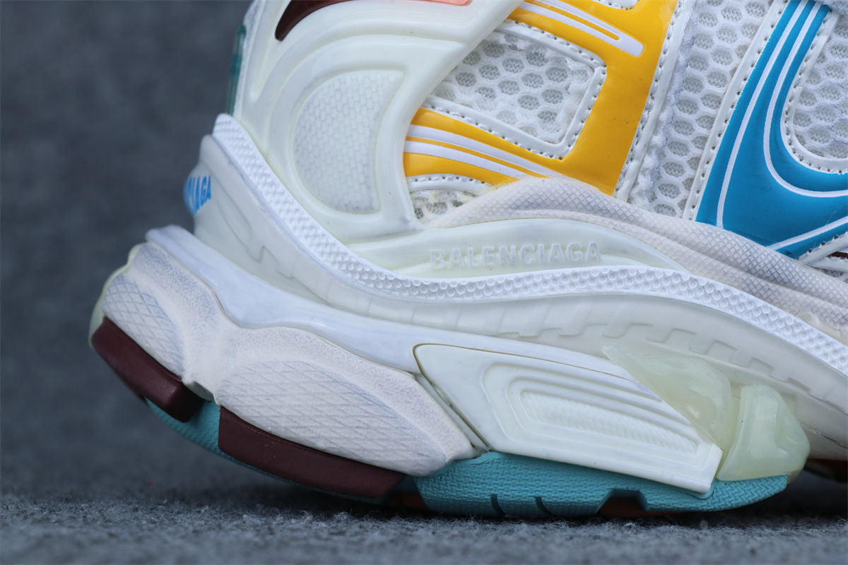 Balenciaga Wmns Runner Sneaker 'Worn-Out - White Blue Pink'
