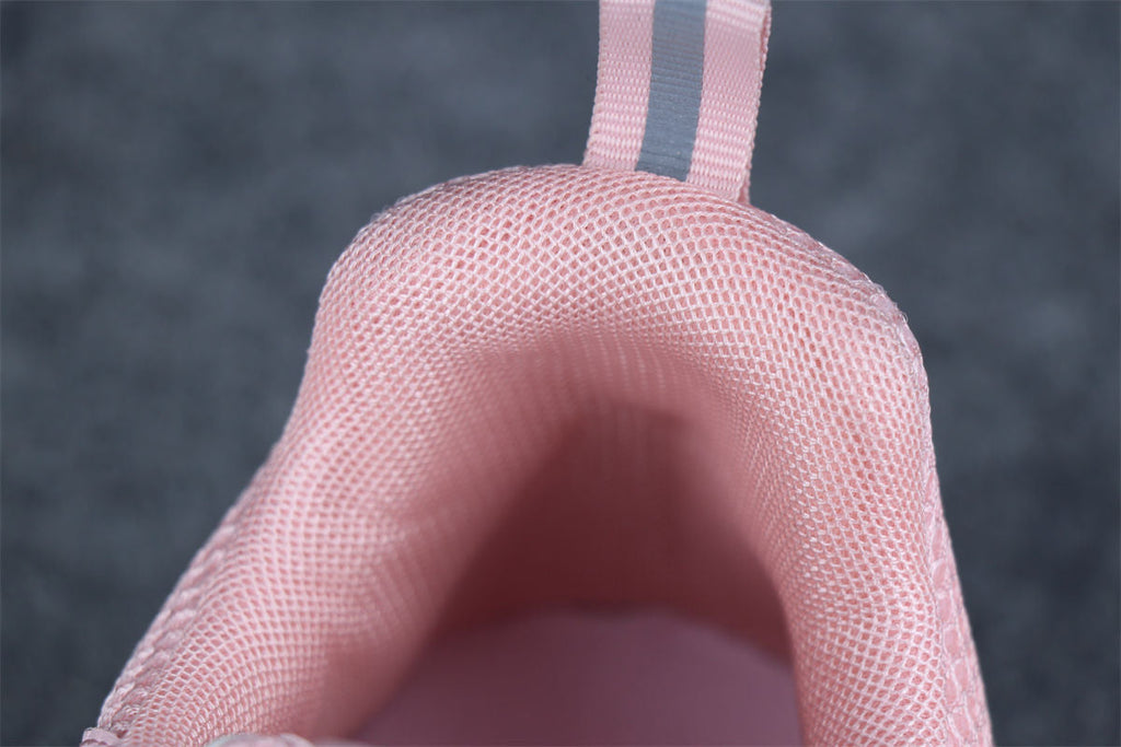 Dior B22 'Pink Grey'